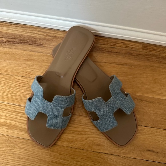 Hermes Oran Denim Sandals - Picture 2 of 4